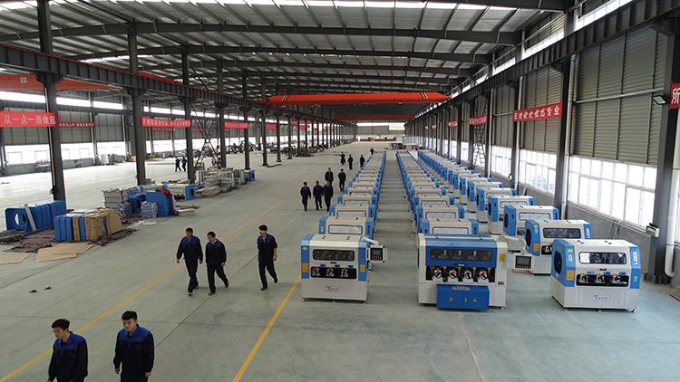 1544422909432470.jpg 車間成品區(qū).JPG